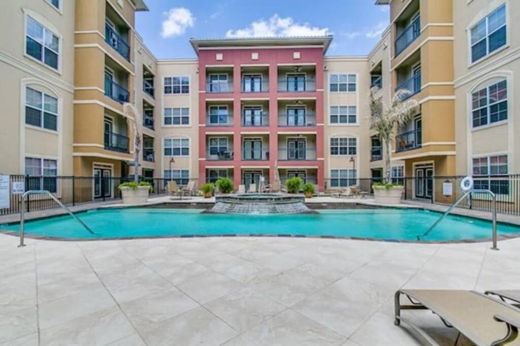 Modern Condo Near Texas Medical Center W Free Parking Houston Exterior photo