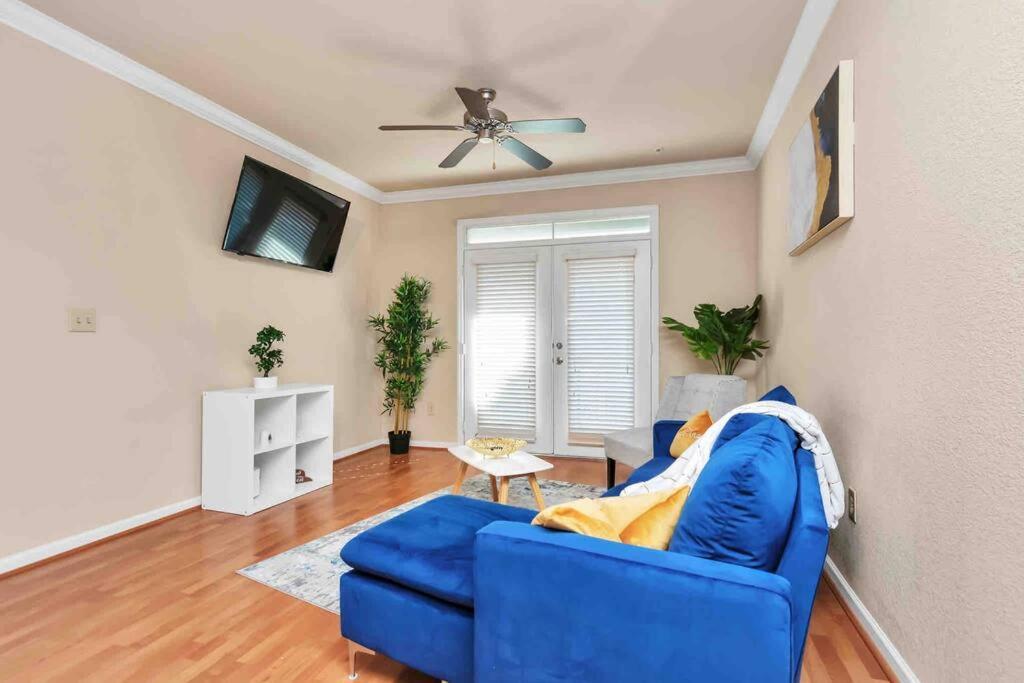 Modern Condo Near Texas Medical Center W Free Parking Houston Exterior photo